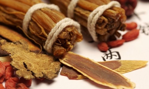 吴茱萸中药材功效-主任医师吴茱萸的功效与作用网 :分享吴茱萸的药效和作用-吴茱萸的功效与用法用量知识
